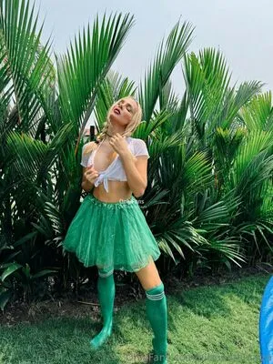 Elizabeth Loaiza OnlyFans Leaked Free Thumbnail Picture - #A9d6Mf04Y2