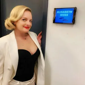 Elizabeth Moss OnlyFans Leaked Free Thumbnail Picture - #4zP3ZK6jy7