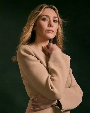Elizabeth Olsen OnlyFans Leaked Free Thumbnail Picture - #0DtMOtq2l9