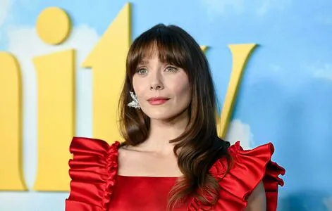 Elizabeth Olsen OnlyFans Leaked Free Thumbnail Picture - #0ZB1gMVel6