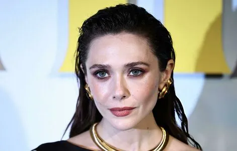 Elizabeth Olsen OnlyFans Leaked Free Thumbnail Picture - #2PbPbC3Sih