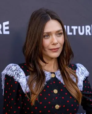 Elizabeth Olsen OnlyFans Leaked Free Thumbnail Picture - #4PygLW2Wnc