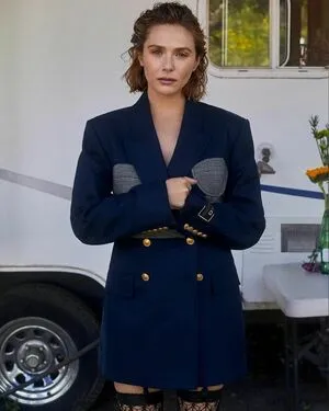 Elizabeth Olsen OnlyFans Leaked Free Thumbnail Picture - #8suKADcRUG