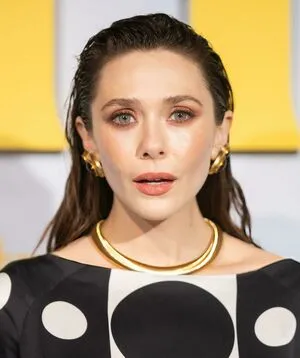 Elizabeth Olsen OnlyFans Leaked Free Thumbnail Picture - #AEe47RNcMS