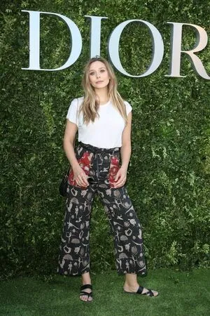 Elizabeth Olsen OnlyFans Leaked Free Thumbnail Picture - #BeUl6wsF8V