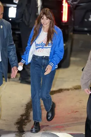 Elizabeth Olsen OnlyFans Leaked Free Thumbnail Picture - #Eh6i66erHC