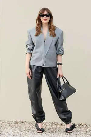 Elizabeth Olsen OnlyFans Leaked Free Thumbnail Picture - #GbW5T5pUB3