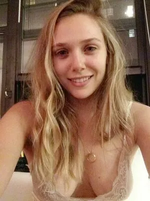Elizabeth Olsen OnlyFans Leaked Free Thumbnail Picture - #H5OP4hap3L