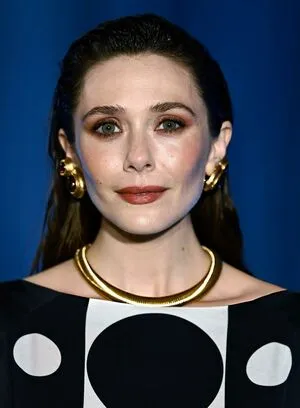 Elizabeth Olsen OnlyFans Leaked Free Thumbnail Picture - #J1rgnvl6KS