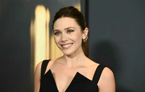 Elizabeth Olsen OnlyFans Leaked Free Thumbnail Picture - #MnU9c9neCN