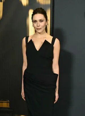 Elizabeth Olsen OnlyFans Leaked Free Thumbnail Picture - #UBij7SC649