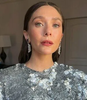 Elizabeth Olsen OnlyFans Leaked Free Thumbnail Picture - #Uq5aD9tr2o