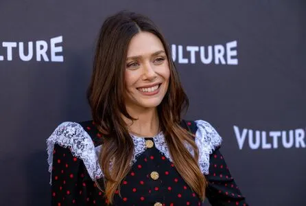 Elizabeth Olsen OnlyFans Leaked Free Thumbnail Picture - #aH2ab37ZWA