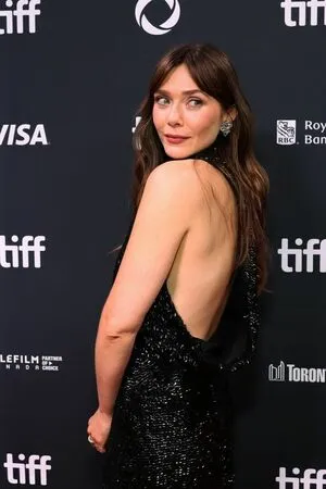 Elizabeth Olsen OnlyFans Leaked Free Thumbnail Picture - #fsVa2eT9u4