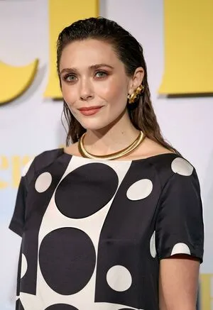 Elizabeth Olsen OnlyFans Leaked Free Thumbnail Picture - #sDO7jWFJO2