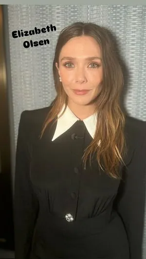 Elizabeth Olsen OnlyFans Leaked Free Thumbnail Picture - #t1xbii3IWc