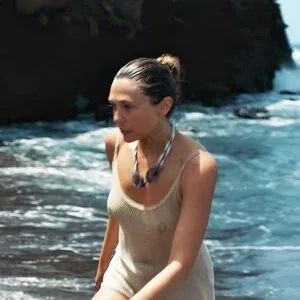 Elizabeth Olsen OnlyFans Leaked Free Thumbnail Picture - #tPRloeTkti