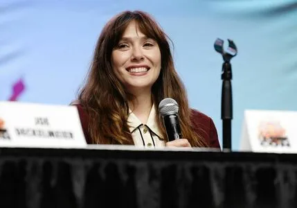 Elizabeth Olsen OnlyFans Leaked Free Thumbnail Picture - #uUSvHAvfS9