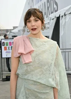 Elizabeth Olsen OnlyFans Leaked Free Thumbnail Picture - #vhTeAqDdin