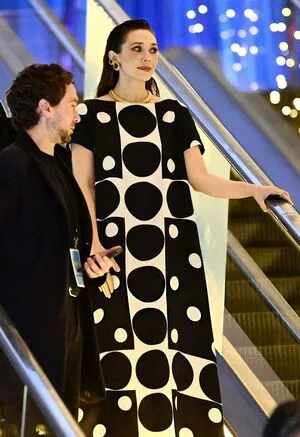 Elizabeth Olsen OnlyFans Leaked Free Thumbnail Picture - #vzu4sdlPbv