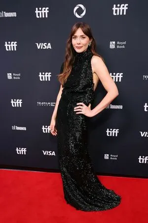 Elizabeth Olsen OnlyFans Leaked Free Thumbnail Picture - #zwJd00i8ai