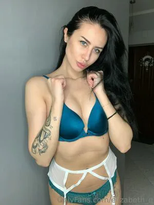 Elizabeth Q OnlyFans Leaked Free Thumbnail Picture - #5k55lyc0So