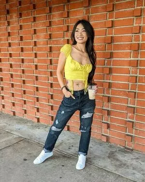 Elizabeth Tran OnlyFans Leaked Free Thumbnail Picture - #kowmHiPicB