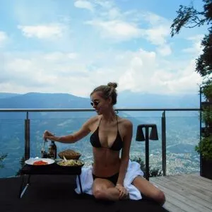 Elizabeth Turner OnlyFans Leaked Free Thumbnail Picture - #fxOziZIzIg