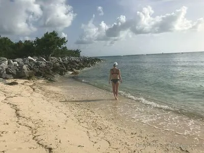 Elizabrielle OnlyFans Leaked Free Thumbnail Picture - #BRPvlxWeyf