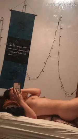 Elizaluv OnlyFans Leaked Free Thumbnail Picture - #0onCWjuguJ
