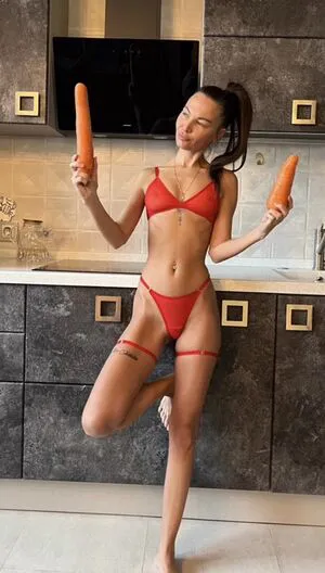 Elizashakirova OnlyFans Leaked Free Thumbnail Picture - #s6awDXoJB9