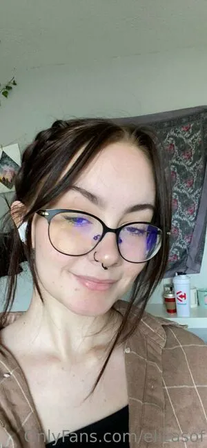 Elizasof OnlyFans Leaked Free Thumbnail Picture - #P8P1pc3P92