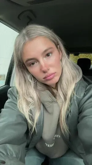 Ella Alexandra OnlyFans Leaked Free Thumbnail Picture - #82HjhAoOMz