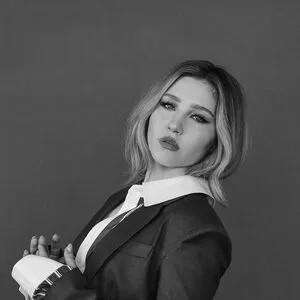Ella Anderson OnlyFans Leaked Free Thumbnail Picture - #fTDMnNPEJM