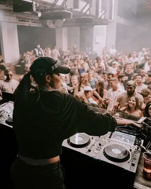 Ella Balinska OnlyFans Leaked Free Thumbnail Picture - #4J7datS0K5