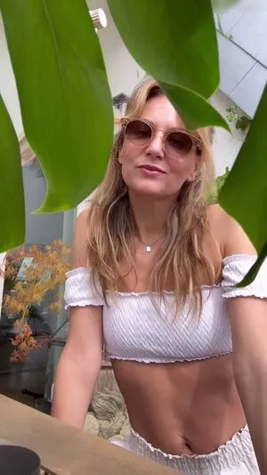 Ella Endlich OnlyFans Leaked Free Thumbnail Picture - #0rvRlNU5Ys