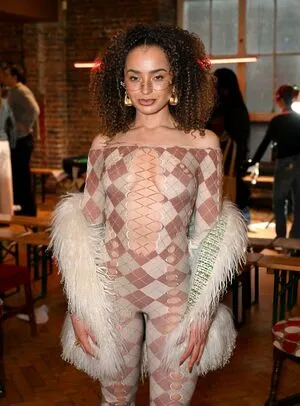 Ella Eyre OnlyFans Leaked Free Thumbnail Picture - #EAbtTIBW8J