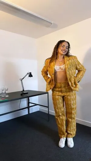 Ella Eyre OnlyFans Leaked Free Thumbnail Picture - #Klkc5bP3co