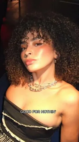 Ella Eyre OnlyFans Leaked Free Thumbnail Picture - #Rq2SL8YBOy