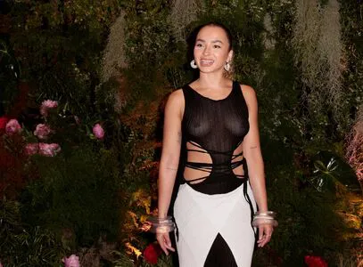 Ella Eyre OnlyFans Leaked Free Thumbnail Picture - #S06QW0vA0z