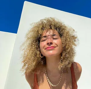 Ella Eyre OnlyFans Leaked Free Thumbnail Picture - #WutiGOlzML