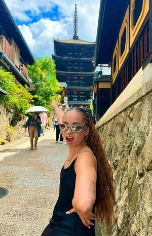 Ella Eyre OnlyFans Leaked Free Thumbnail Picture - #jIUdvuwGyz