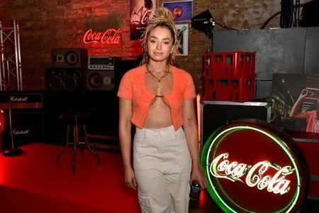 Ella Eyre OnlyFans Leaked Free Thumbnail Picture - #l7VUrlaj50