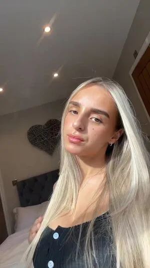 Ella Gore OnlyFans Leaked Free Thumbnail Picture - #2l8X5ZUd9n