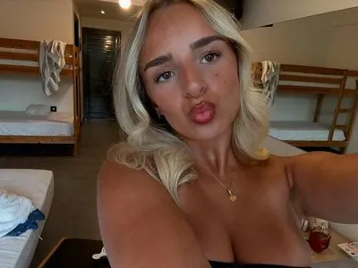 Ella Gore OnlyFans Leaked Free Thumbnail Picture - #70dNmER90k