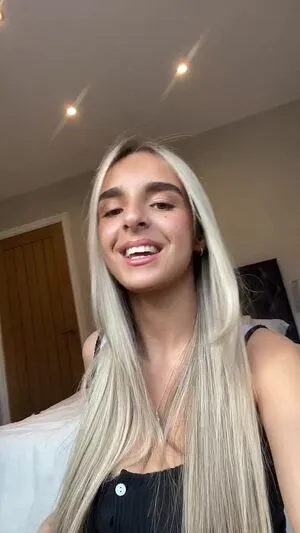 Ella Gore OnlyFans Leaked Free Thumbnail Picture - #vEUWFsICNF