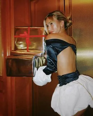 Ella Horan OnlyFans Leaked Free Thumbnail Picture - #H4VCDSXv13