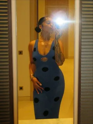 Ella Mai OnlyFans Leaked Free Thumbnail Picture - #KLLEsY7Q47