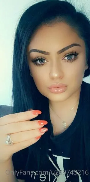 Ella Malyna27 OnlyFans Leaked Free Thumbnail Picture - #1AOhorm8U4