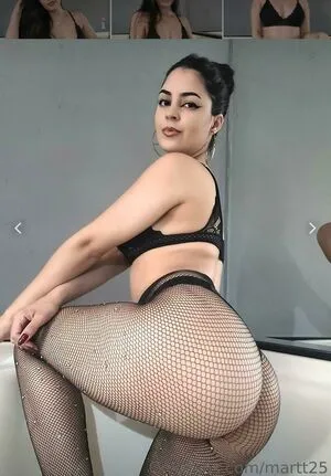 Ella Martt OnlyFans Leaked Free Thumbnail Picture - #9YX65QhUvL